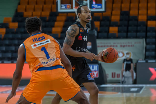 干扰对手的 干扰对手的